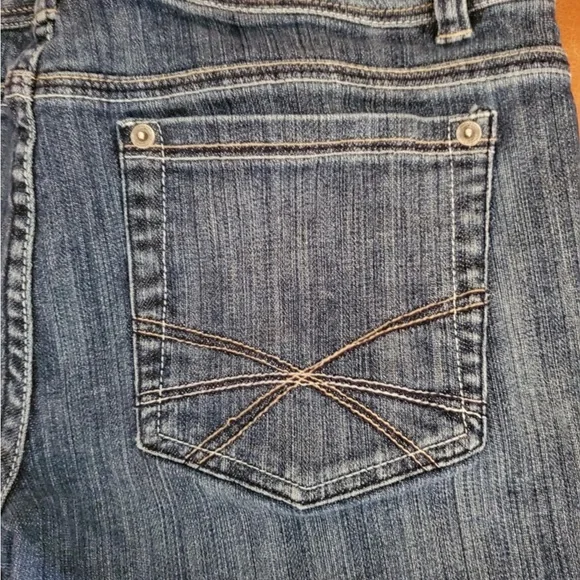 Y2K White House Black Market Blanc Denim Bermuda Shorts Sz 8 - Picture 4 of 6